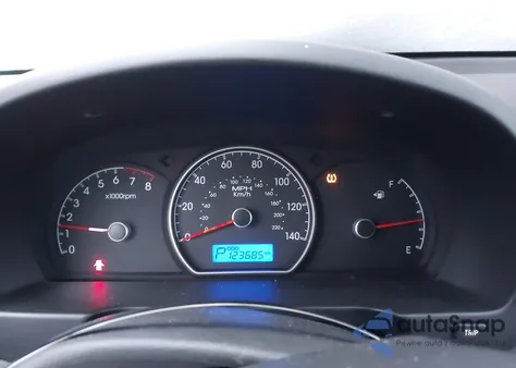 2010 Hyundai Elantra Gls z USA, uszkodzony, nr VIN KMHDU4AD8AU022266